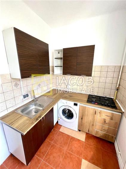 Garsoniera de Inchiriat- Ultracentral - 8