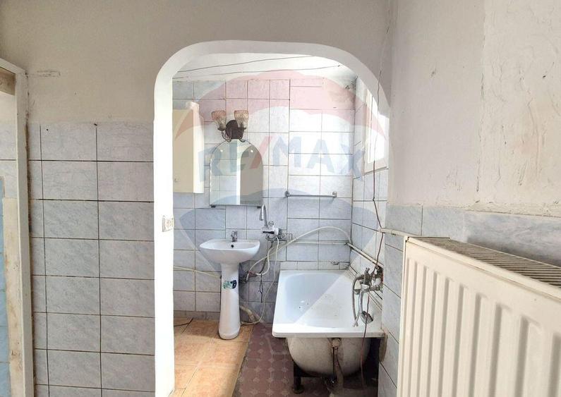 Casa de vanzare pretabila locuinta sau afacere | 13 Septe... - 11