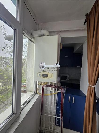 Garsoniera Alexandru etaj 3 - 250Euro - 2