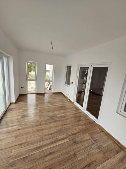 Vand casa in cartierul Banovita - 1