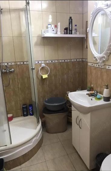 Inchiriez apartament 2 camere - 7