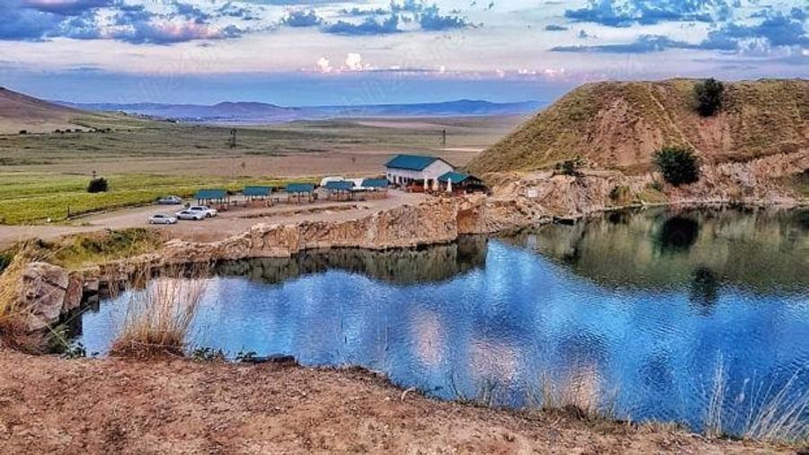 Cerna-Vand casa batraneasca 18 000 Euro u?or negociabil - 1