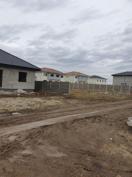 Teren Calea Urseni, str.Ciocarliei- comision 0 - 2