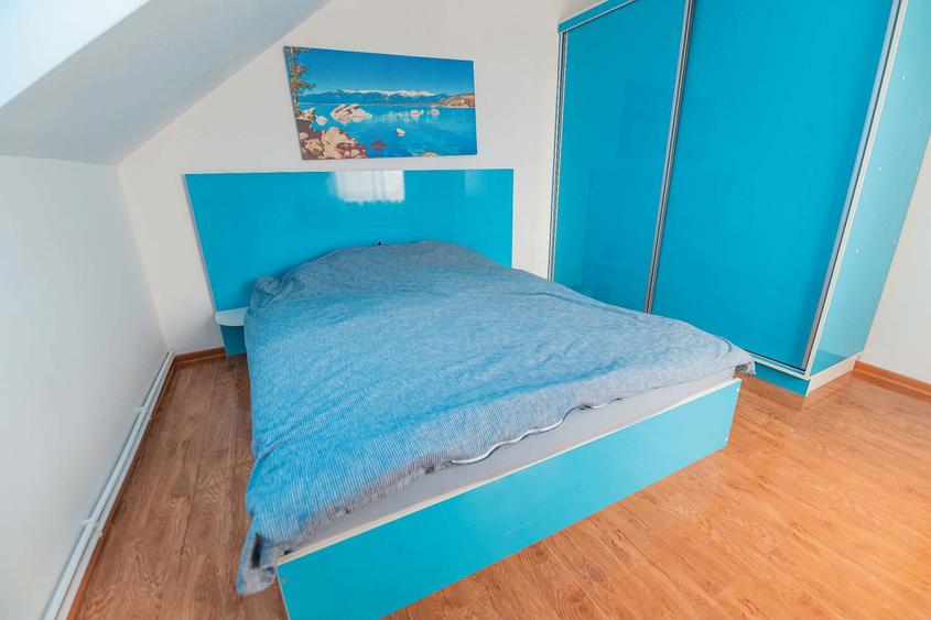 Casa de vanzare 4 camere - 7