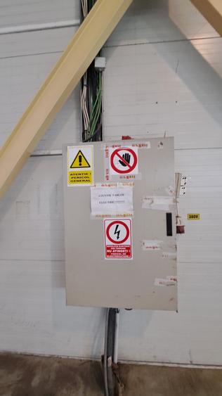 HALA DEPOZITARE CU ETAJ PARTIAL PENTRU BIROURI AMPLASAMENT: OTOPENI - 48