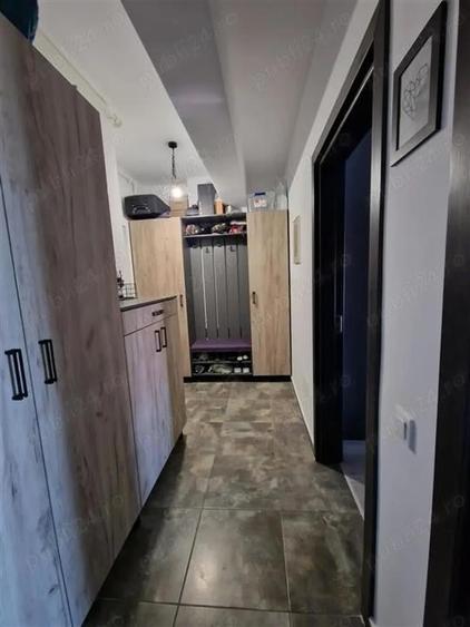 vanzare apartament 2 camere | Metrou  1 Decembrie | bloc 2021 | dec | et 3/6 | m - 5