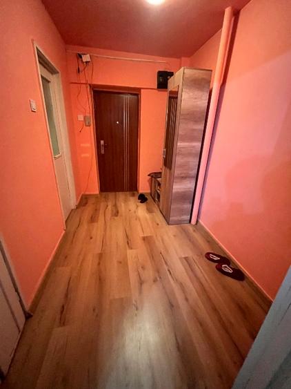 Vând apartament 2 camere mobilat  - 3