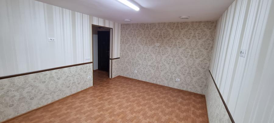 Garsoniera-fost spatiu birou pe Unirii - 2