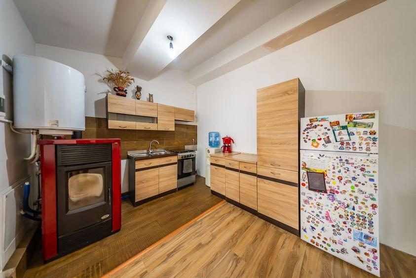 Oferta casa de vanzare in Cartierul Verde - 13