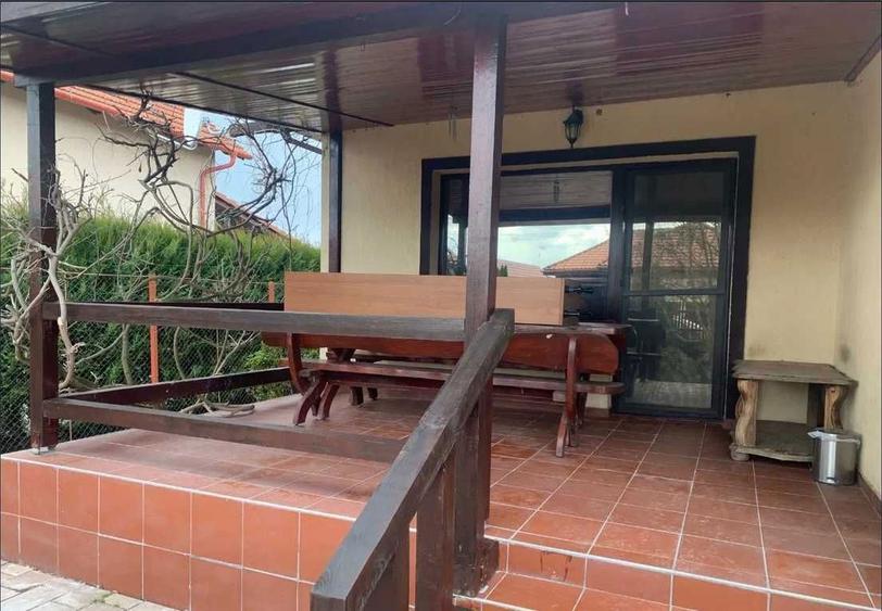 Casa de Vanzare Lazuri Strada Dorle - 2