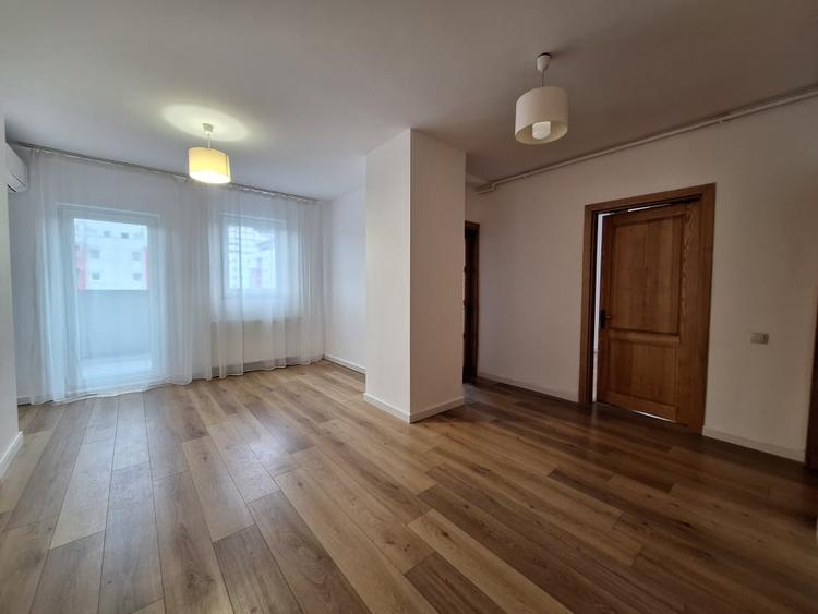 Apartament cu 3 camere, terasa de 20 mp, parcare, zona BMW - 1