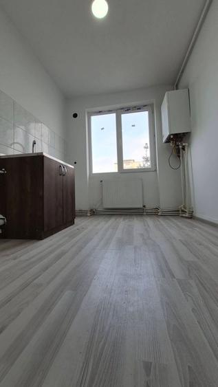 Apartament 3 camere Onesti. Super Pret! - 4