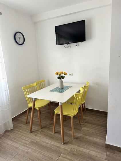 Proprietar vand apartament 2 camere mobilat si utilat - 2