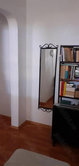 Vand ap 2 camere la cheie zona Intim confortabil orientat spre case - 1