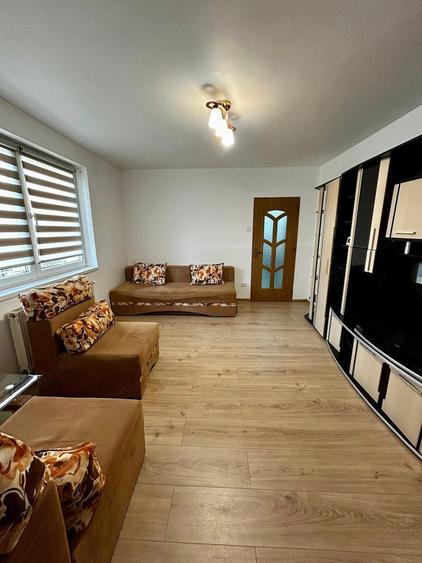 Inchiriez apartament 2 camere - 5