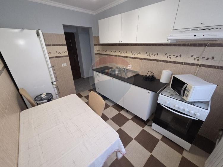 Apartament cu 2 camere  Aleea Caminului - 1