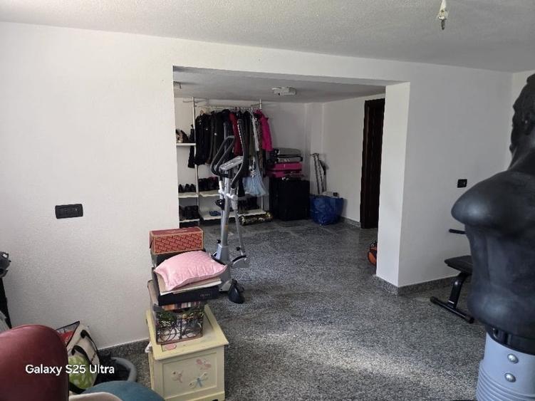 Vând urgent vila deosebita - 12