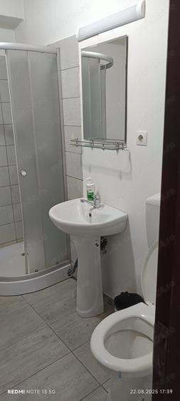 INCHIRIEZ apartament doua camera tip open-space{,bucatarie , dormitor si living] . - 12