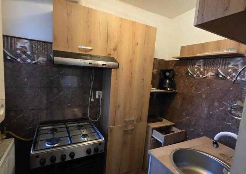 Apartament 3 camere Centru Valenii de Munte | Cartier m - 14