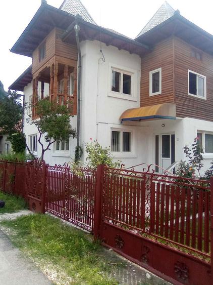 Casa de vanzare in Comuna Rucar judet Arges - 1