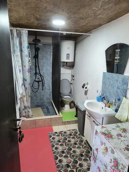 Casa de vanzare la tara - 1