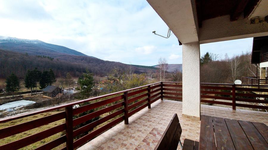CASA VILA DE VIS PE VALEA DOBARLAULUI - JUD. COVASNA - 4