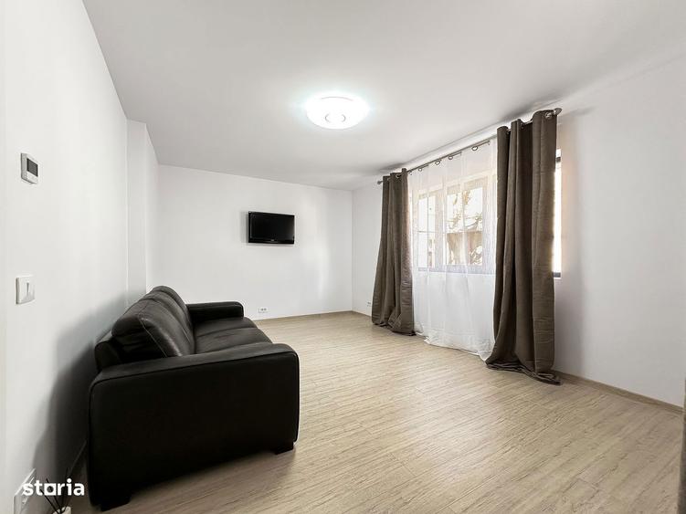 Vila interbelica restaurata integral proprietate rara Sinaia centru - 2