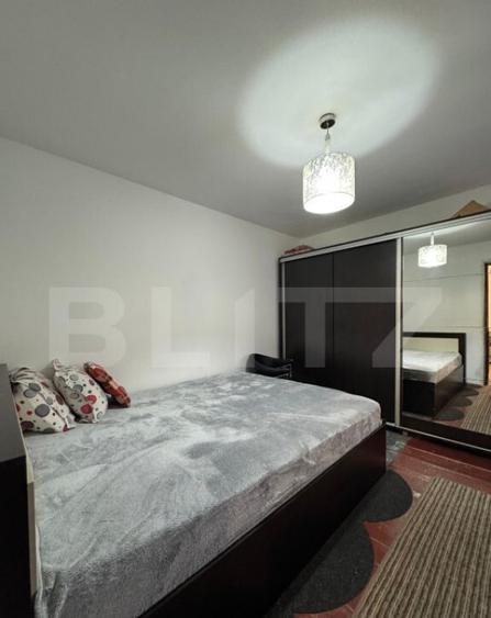 Casa spatioasa cu 4 camere, 103 mp, curte 70 mp, zona 13 Sep - 4