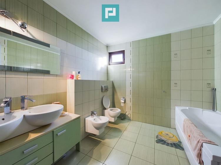 Vilă spațioasă cu 8 camere, Grădiște - 26