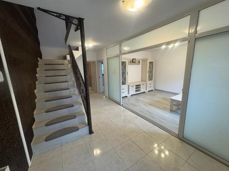 Bucium - Visan , centru , vila insiruita , garaj , libera - 5