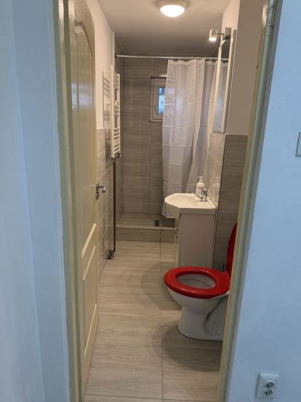 Inchiriez apartament - 2