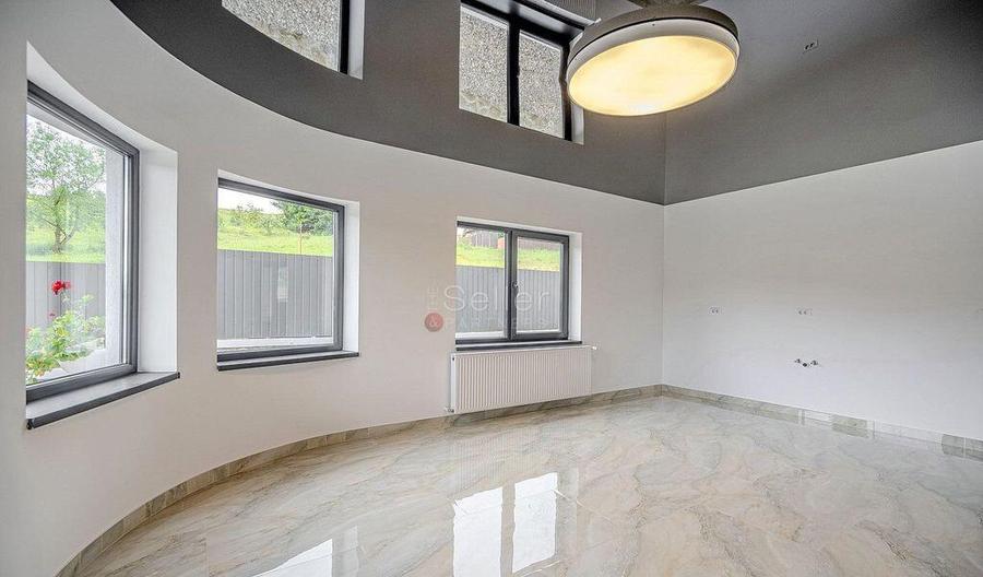 Zona Linistita Structura Generoasa - 9