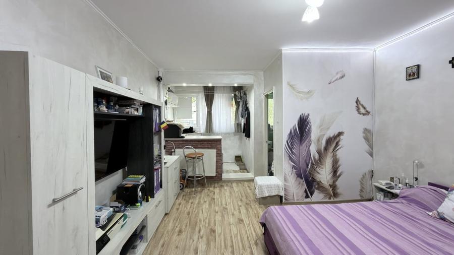 Garsonieră Titan | Metrou Nicolae Grigorescu | Bloc reabilitat | Parter înalt - 1