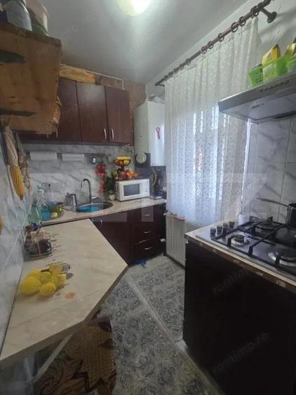 Garsoniera de vanzare, comfort 1, zona Pensiunea Beny - 1