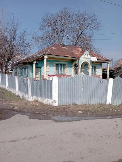 Casa batraneasca cu teren - 1