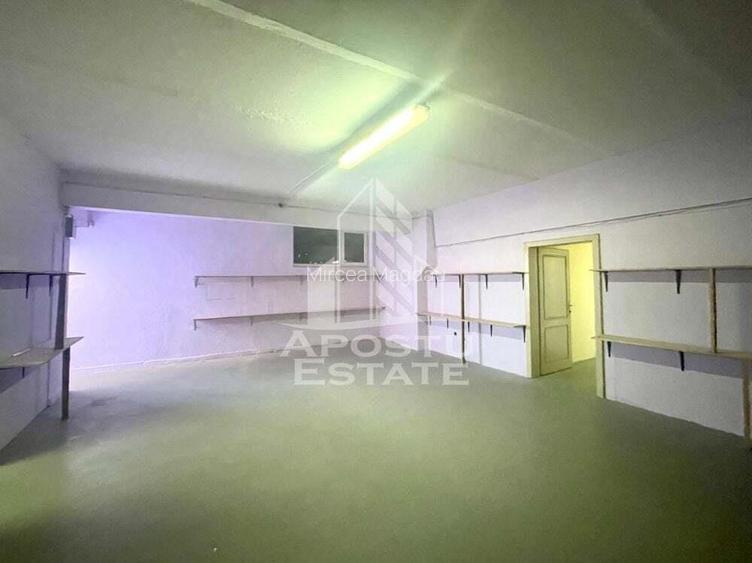 Spatiu comercial cu panouri solare 100kW- zona Aradul Nou Spatiu comercial cu panouri solare 100kW- zona Aradul Nou