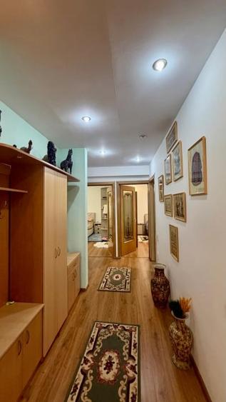 Apartament cu 3 camere decomandat în Dorobanți
