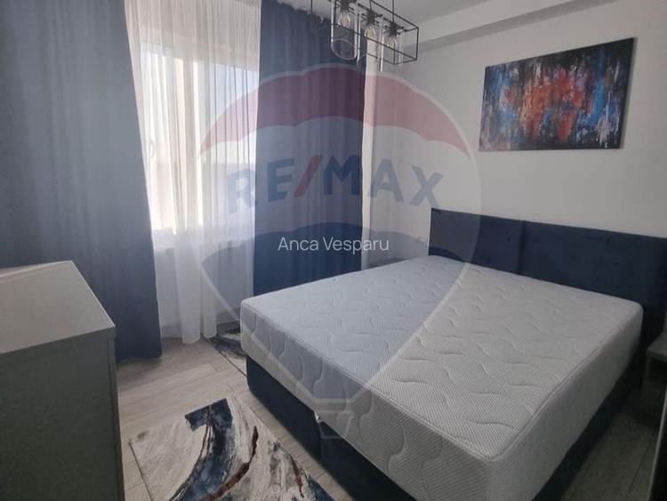 Apartament cu 3 camere de inchiriat in zona Km 5