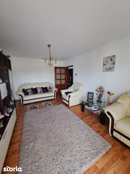 Apartament cu 3 camere, decomandat, etajul 4 cu acoperis si garaj - 10