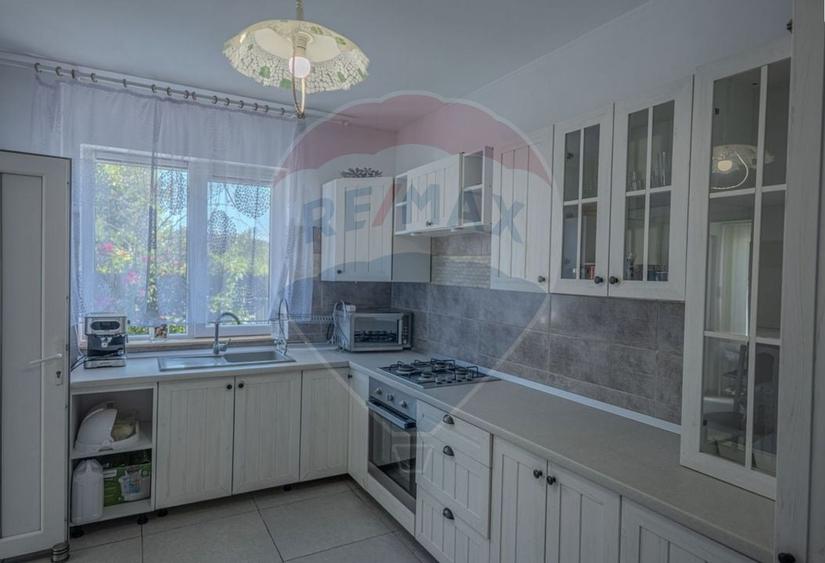 Casa si cabinet stomatologic de inchiriat in Chitila - 7