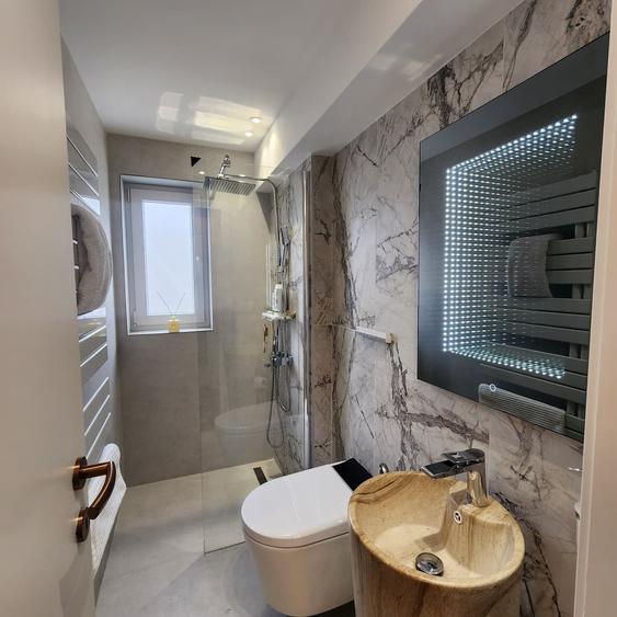 Unicat în Blocul Florentin: 3 camere, 2 băi, renovat integral cu designer - 13