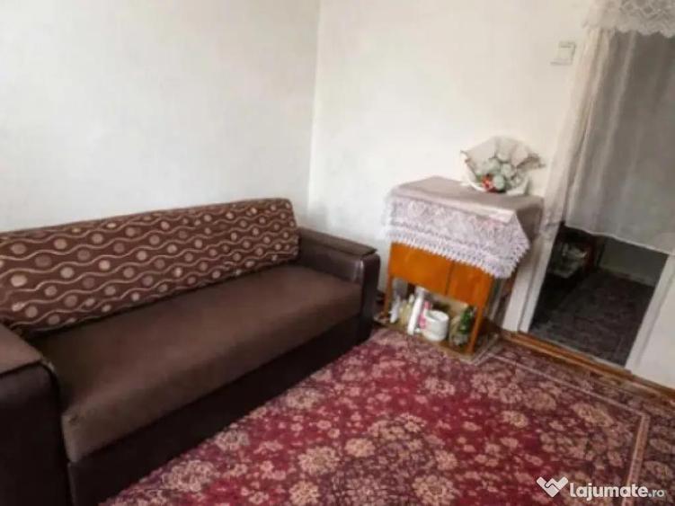 Camera cu baie si bucatarie proprie - zona Tractorul - 2