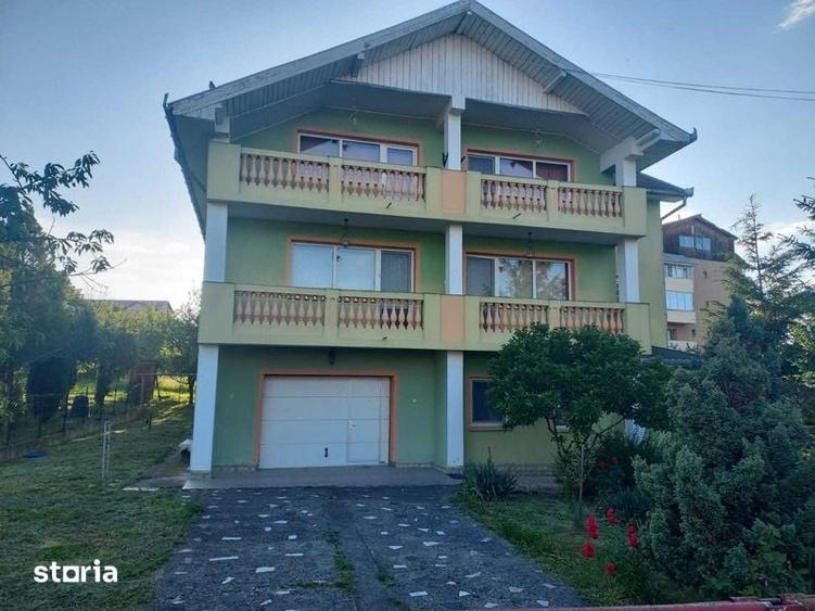 Casă cu 4 camere cu Teren 441 Mp în Central