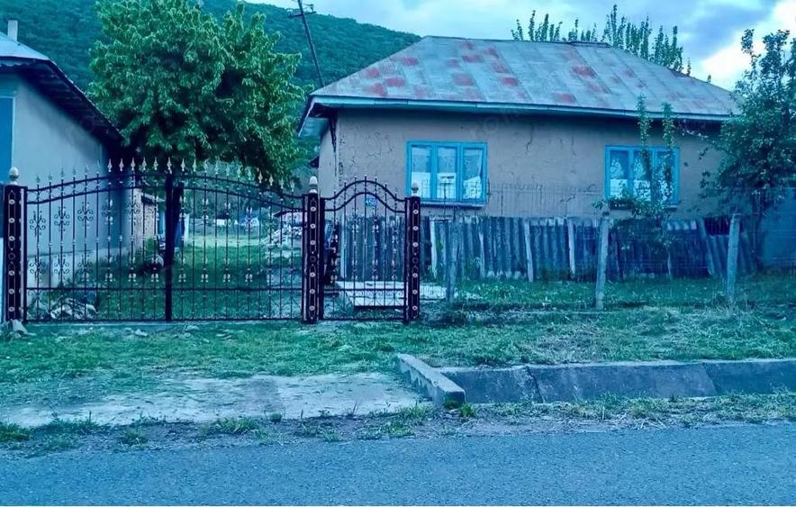 Casa de Vanzare 2000 mp - 7