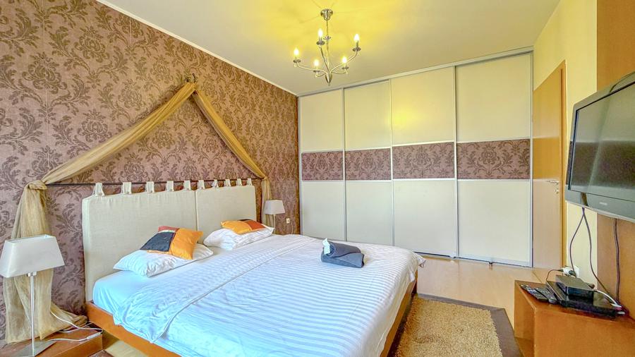 Penthouse spectaculos cu jacuzzi și vedere panoramică spre Tâmpa – Avantgarden 1 - 5