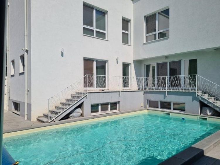 VILA UNICAT D+P+1 CU PISCINA ZONA TOMIS PLUS - 1