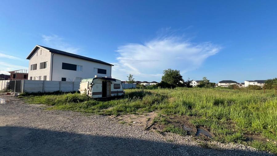 Teren 666 mp – ideal pentru 4 case moderne, tip cub | Deschidere 25 ml | Utilită - 1