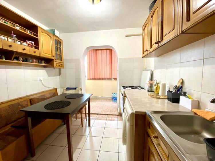 Apartament de vanzare cu 2 camere, 56 mp, mobilat si utilat, zona Tolstoi - 1