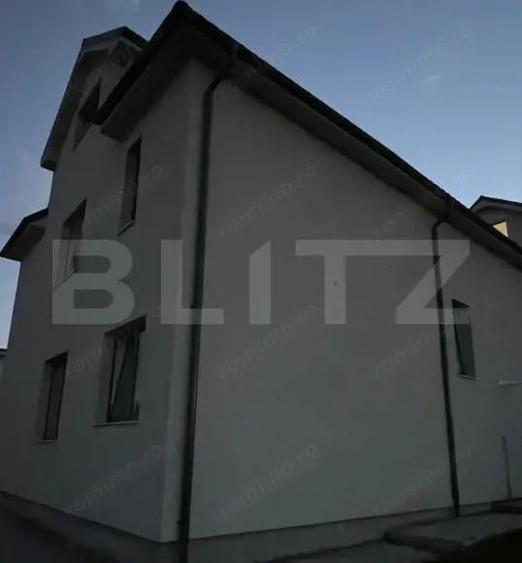 Oportunitate! Vila 190mp doar 210.000euro pe strada privata! - 1