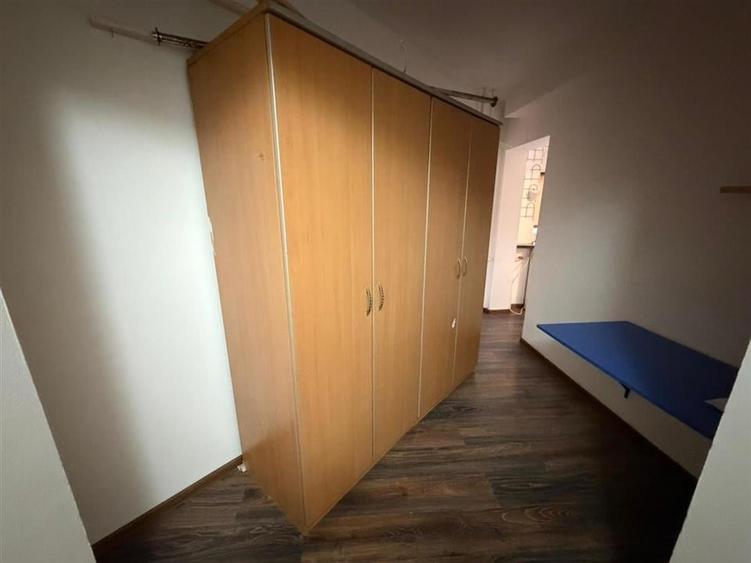 Garsoniera parter, de vanzare in zona Centrala - Bucegi - Sala Polivalenta - 4